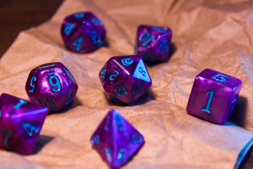 D&D BUNDLE (DECK & DICE)
