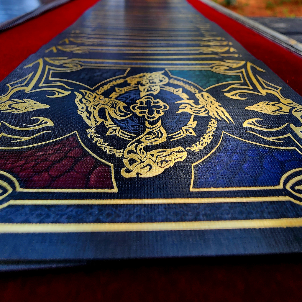 Soltera Playing Cards – Deck #1 – Gold Limited Edition – Gold Dragons vs Red Dragons