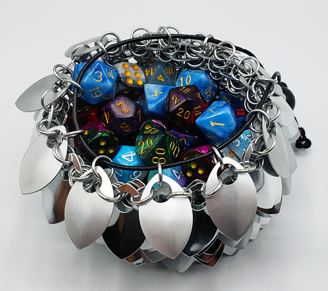 SHINING KNIGHT LARGE SCALE MAIL DICE BAG